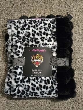 Snow Leopard Ed Hardy Faux Fur Blanket Rare